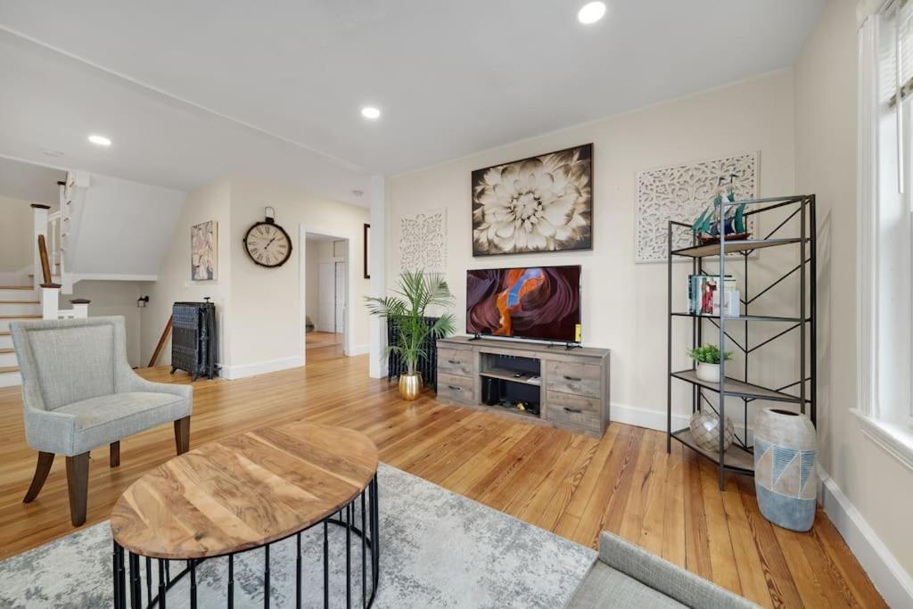 5Br 2Bh Bright & Spacious Apt In Brighton Boston Cameră foto